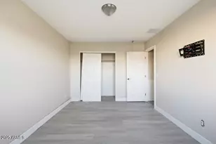 1030 E Odeum Ln, Phoenix, AZ 85040 - Photo 23