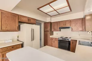 1066 E Chilton Dr, Tempe, AZ 85283 - Photo 13