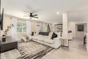 2340 E Heatherbrae Dr, Phoenix, AZ 85016 - Photo 9