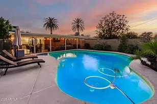 2340 E Heatherbrae Dr, Phoenix, AZ 85016 - Photo 37