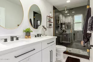 2340 E Heatherbrae Dr, Phoenix, AZ 85016 - Photo 23