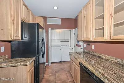 1750 E Ocotillo Road E #18, Phoenix, AZ 85016 - Photo 27