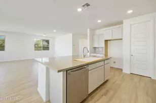 15662 W Christy Dr, Surprise, AZ 85379 - Photo 11