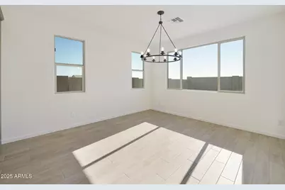 15691 W Mercer Lane, Surprise, AZ 85379 - Photo 19