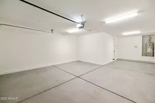 15691 W Mercer Ln, Surprise, AZ 85379 - Photo 47