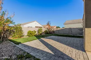 40354 W Sunland Dr, Maricopa, AZ 85138 - Photo 25