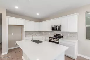 15605 S 180th Ln, Goodyear, AZ 85338 - Photo 11