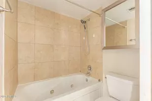 19601 N 7th St, Phoenix, AZ 85024 - Photo 15