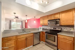 19601 N 7th St, Phoenix, AZ 85024 - Photo 11