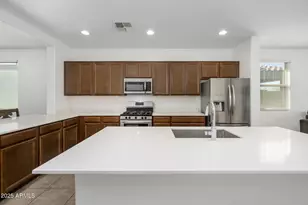 9138 W Sells Dr, Phoenix, AZ 85037 - Photo 7