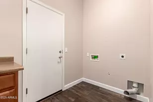 6857 W Peak View Rd, Peoria, AZ 85383 - Photo 27