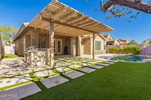 6857 W Peak View Rd, Peoria, AZ 85383 - Photo 31