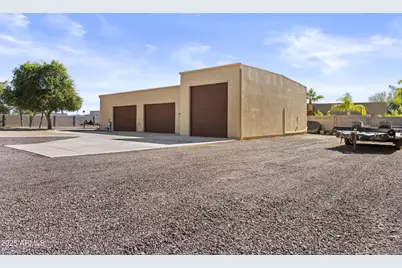 2617 W Desert Hills Drive, Phoenix, AZ 85086 - Photo 35