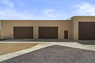 2617 W Desert Hills Dr, Phoenix, AZ 85086 - Photo 3