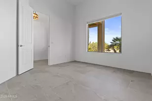 2617 W Desert Hills Dr, Phoenix, AZ 85086 - Photo 15