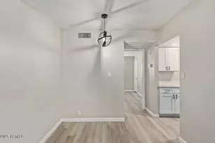 3406 E Pinchot Ave, Phoenix, AZ 85018 - Photo 1