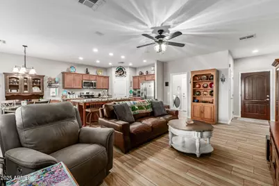 614 N Tomahawk Road, Apache Junction, AZ 85119 - Photo 7