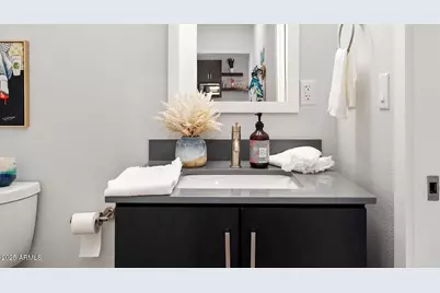 6025 W Thomas Road #1, Phoenix, AZ 85033 - Photo 9