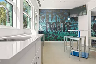 6025 W Thomas Rd, Phoenix, AZ 85033 - Photo 21