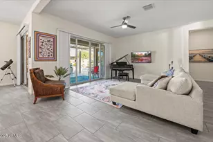 18562 W Thistle Landing Dr, Goodyear, AZ 85338 - Photo 7