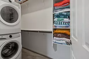 18562 W Thistle Landing Dr, Goodyear, AZ 85338 - Photo 27