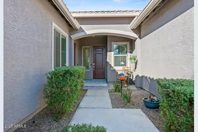 18562 W Thistle Landing Drive, Goodyear, AZ 85338 - Photo 5
