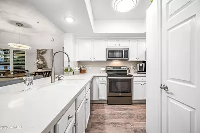 15095 N Thompson Peak Parkway #2046, Scottsdale, AZ 85260 - Photo 11