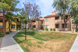 2929 W Yorkshire Dr, Phoenix, AZ 85027 - Photo 17