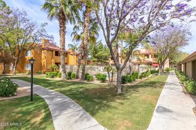 2929 W Yorkshire Drive #1010, Phoenix, AZ 85027 - Photo 25