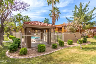 2929 W Yorkshire Drive #1010, Phoenix, AZ 85027 - Photo 19