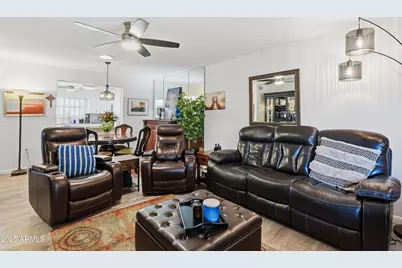 10320 W Corte Del Sol Este --, Sun City, AZ 85351 - Photo 13