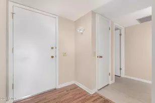 10105 W Highwood Ln, Sun City, AZ 85373 - Photo 5