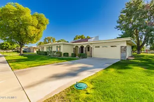 10105 W Highwood Ln, Sun City, AZ 85373 - Photo 3