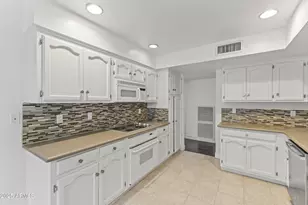 7161 E McDonald Dr, Paradise Valley, AZ 85253 - Photo 19