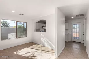 5926 S 16th Dr, Phoenix, AZ 85041 - Photo 11