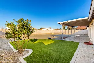 6946 W Merrell St, Phoenix, AZ 85033 - Photo 27