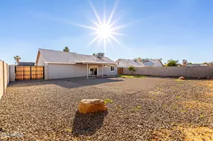 6946 W Merrell St, Phoenix, AZ 85033 - Photo 29