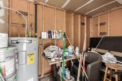 6946 W Merrell Street, Phoenix, AZ 85033 - Photo 25