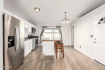 6946 W Merrell Street, Phoenix, AZ 85033 - Photo 11