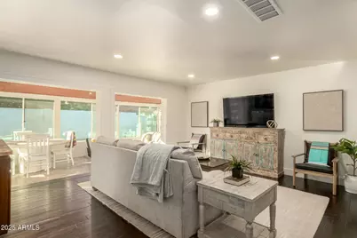1935 E Coolidge Street, Phoenix, AZ 85016 - Photo 11