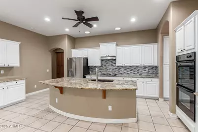 14380 W Monte Vista Road, Goodyear, AZ 85395 - Photo 15