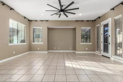 14380 W Monte Vista Road, Goodyear, AZ 85395 - Photo 9