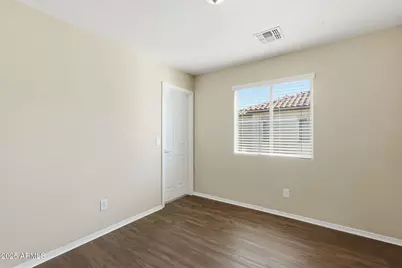 14241 W Port Royale Lane, Surprise, AZ 85379 - Photo 9