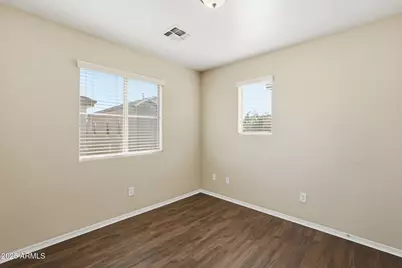 14241 W Port Royale Lane, Surprise, AZ 85379 - Photo 11