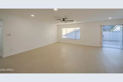5014 N 69th Avenue, Glendale, AZ 85303 - Photo 13