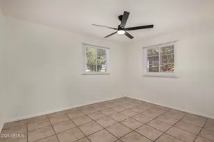 2009 E Clarendon Ave, Phoenix, AZ 85016 - Photo 15