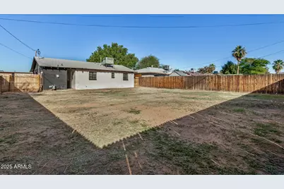 2009 E Clarendon Avenue, Phoenix, AZ 85016 - Photo 25