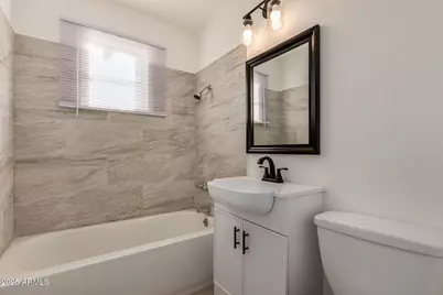 2009 E Clarendon Avenue, Phoenix, AZ 85016 - Photo 17