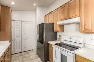 7550 E Earll Dr, Scottsdale, AZ 85251 - Photo 9