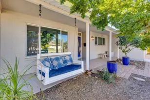 3961 E Becker Ln, Phoenix, AZ 85028 - Photo 7